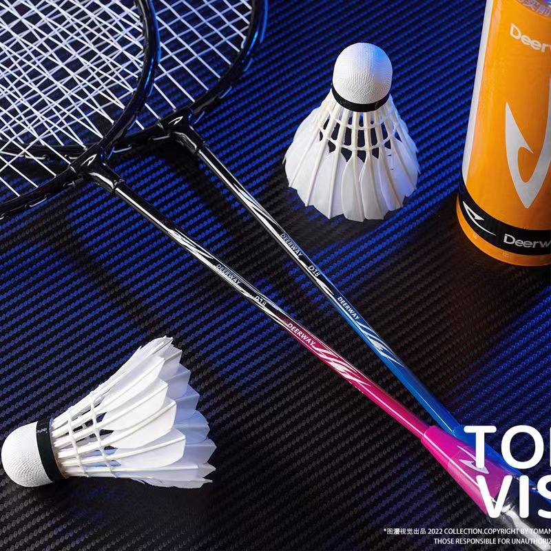 Badminton raketa ultraľahká pre amatérskych juniorov, Ferroalloy rám, hmotnosť 95–100 g, rovný shaft, rukoväť G1