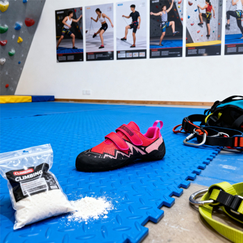 Unisex παπούτσια αναρρίχησης για εσωτερικό μπολντέρνγκ, Velcro κλείσιμο, άνω μέρος από Super Fiber, αντιολισθητική εξωτερική σόλα από καουτσούκ, μεσαία σόλα από καουτσούκ