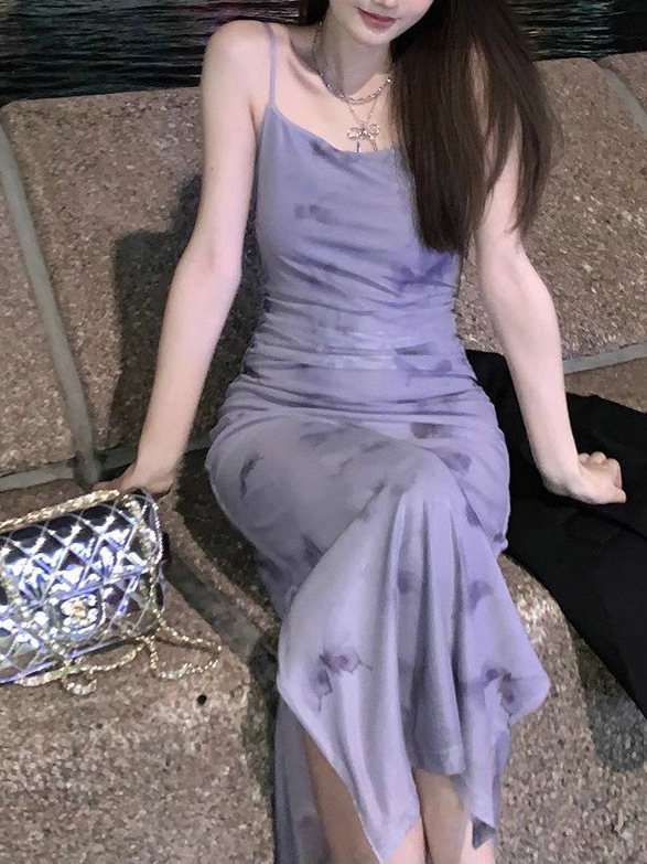 Flórás kantáros ruha POLO gallérral, hercegnő ujjúval, derék középen, rövid fazon