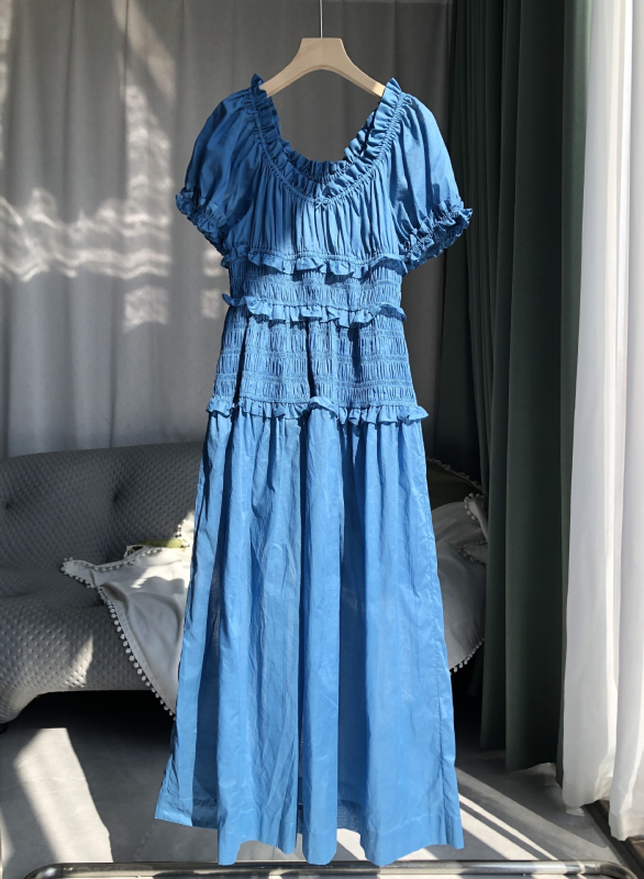 Pamutból készült ruha magas derekú, A-vonalú, hosszú szoknya, rövid ujjú