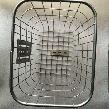 Prednji metalni koš za bicikl za standardne i električne bicikle (univerzalno prilagođavanje; čvrsta metalna konstrukcija; pogodan za nošenje predmeta i kućnih ljubimaca)