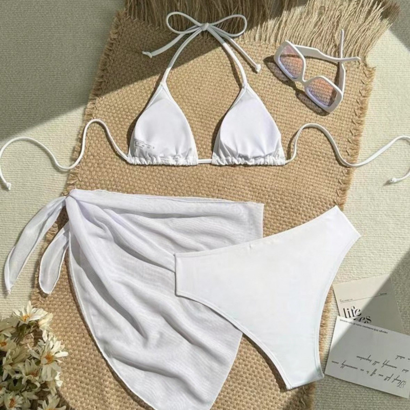 Trojdijelni bikini set s podignutim gornjim dijelom, najlon tkanina s vlaknima vinilona