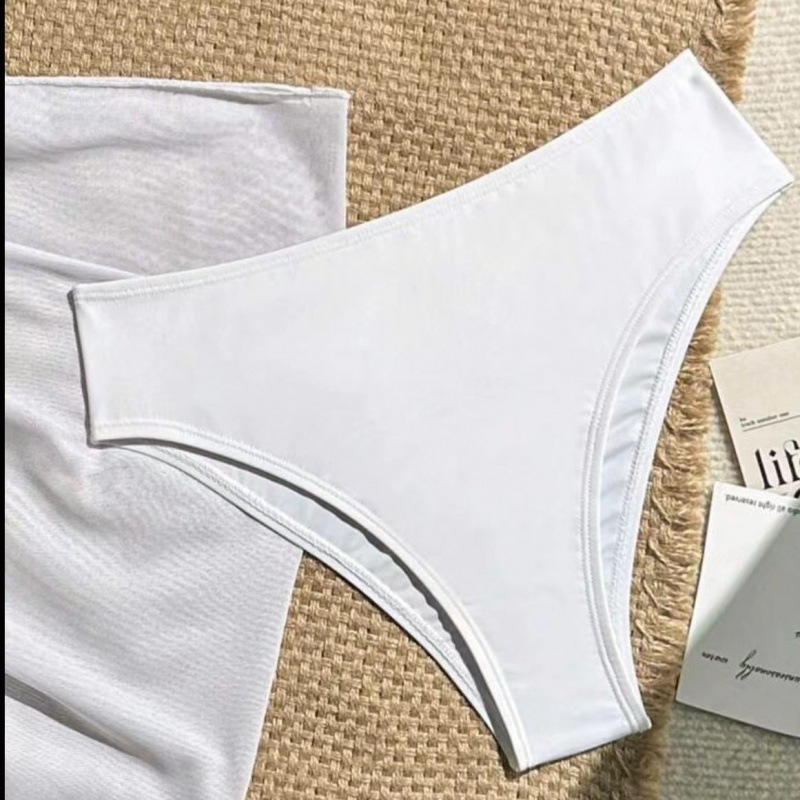 Trojdijelni bikini set s podignutim gornjim dijelom, najlon tkanina s vlaknima vinilona