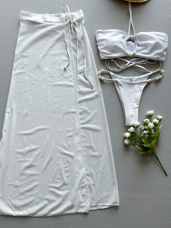Trojedili bikini set, najlon materijal, podstava 20% spandeks, ugrađene jastučiće za grudi, bez čelične potpore.