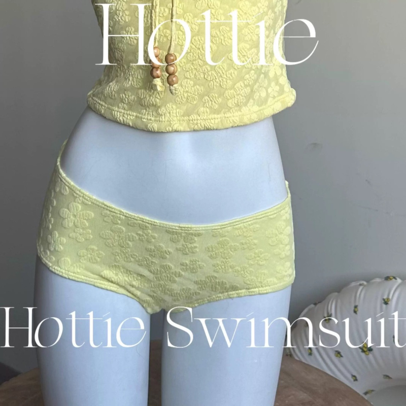 Tri dijelni bikini set s podstavljenim gornjim dijelom bez naramenica, otvorenim leđima, visoka elastičnost, izdržljiv materijal