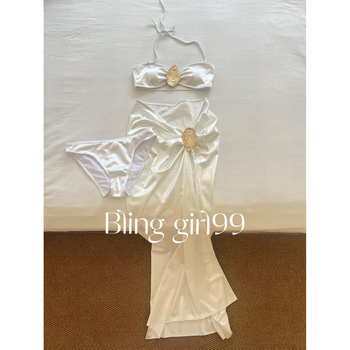 Trodijelni bikini set sa suknjom, jastučićem za grudi, najlon 71–80% tkanina, poliester podstava, brzo se suši, bez naramenica