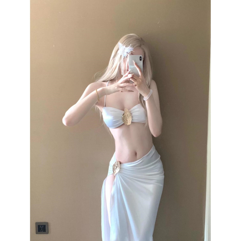 Trodijelni bikini set sa suknjom, jastučićem za grudi, najlon 71–80% tkanina, poliester podstava, brzo se suši, bez naramenica