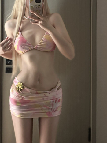 Bikini donji dio - Seksi uzorak, Poliester tkanina 71–80%, Podstava poliester 88%, Težina 0,3 kg, Pogodno za plivanje i vodene sportove