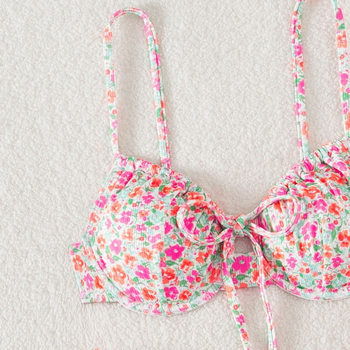 Set bikini s malim prugama printom, trokutasti gornji dio, jastučići za grudi, bez naramenica, poliester 82% / podstava 18%