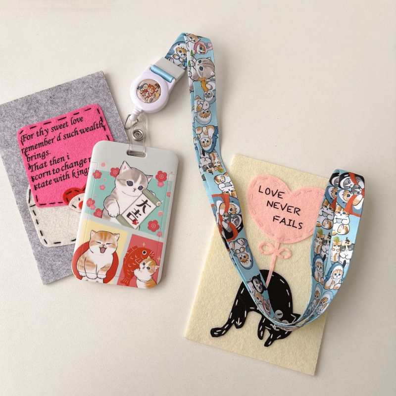 Пластмасов картодържател с карикатурен стил за идентификационни и студентски карти