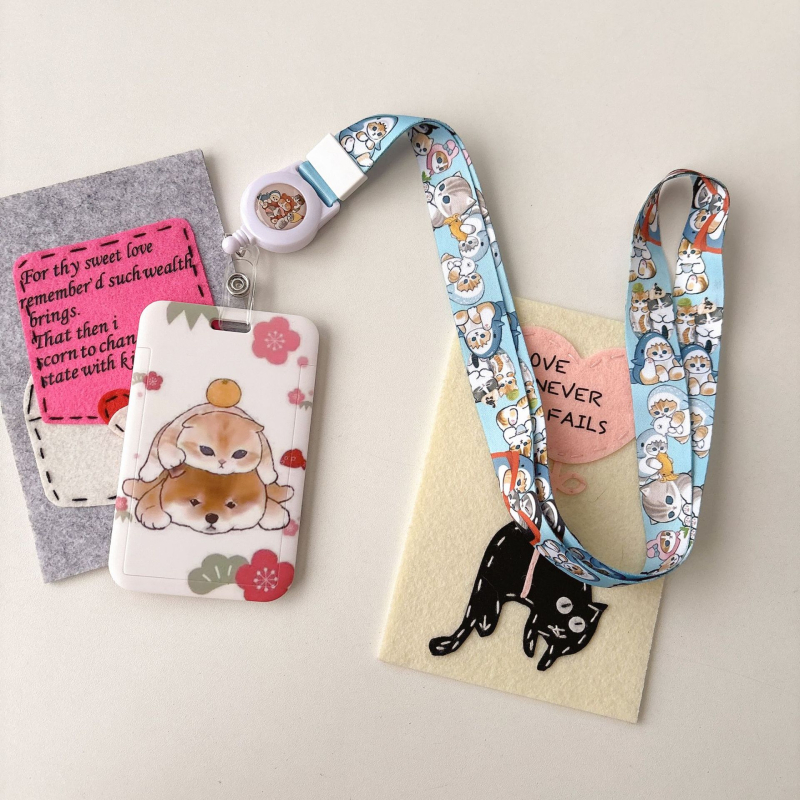 Пластмасов картодържател с карикатурен стил за идентификационни и студентски карти