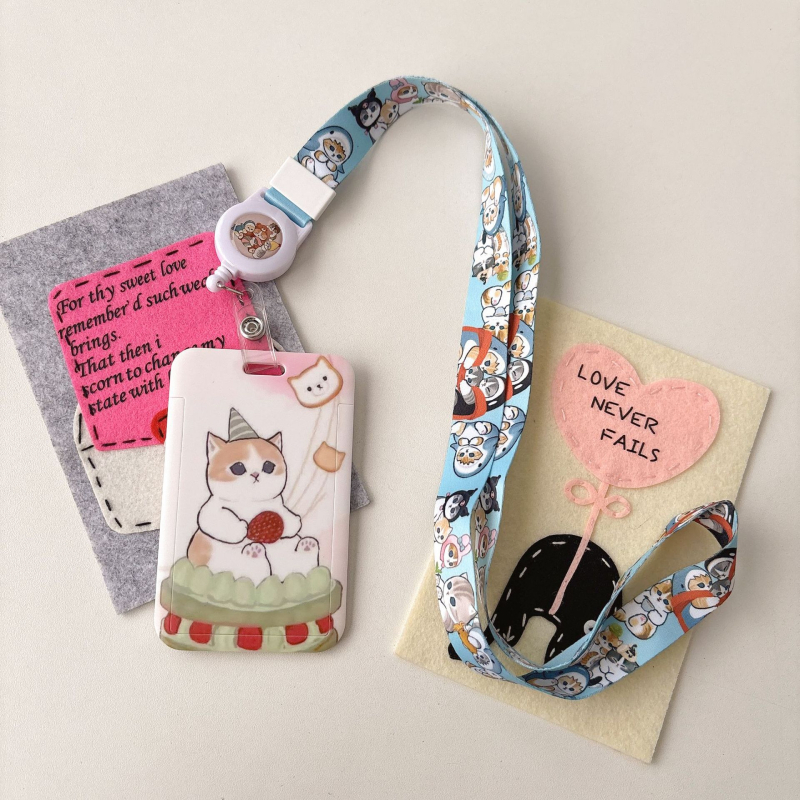 Пластмасов картодържател с карикатурен стил за идентификационни и студентски карти