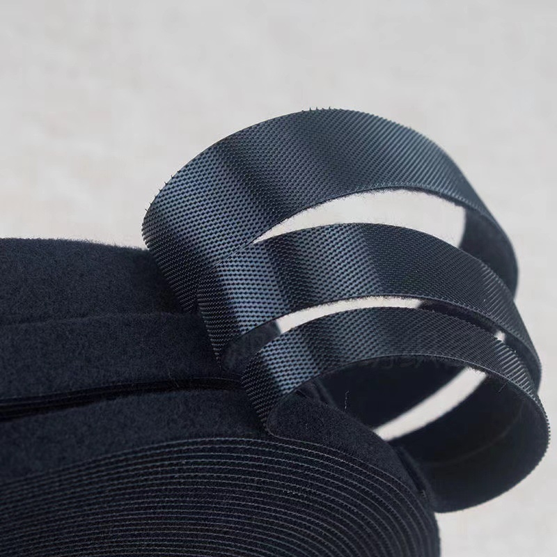 Dvostrani Velcro kaiš za kabel, crni, 8 mm, snažno držanje, samoljepljiva traka