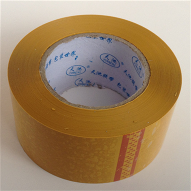 Tianchi опаковъчна лента, дебелина на филма 50U, базов материал Bopp, температурна устойчивост 80°C (дългосрочно) / 90°C (краткосрочно), предназначена за опаковане