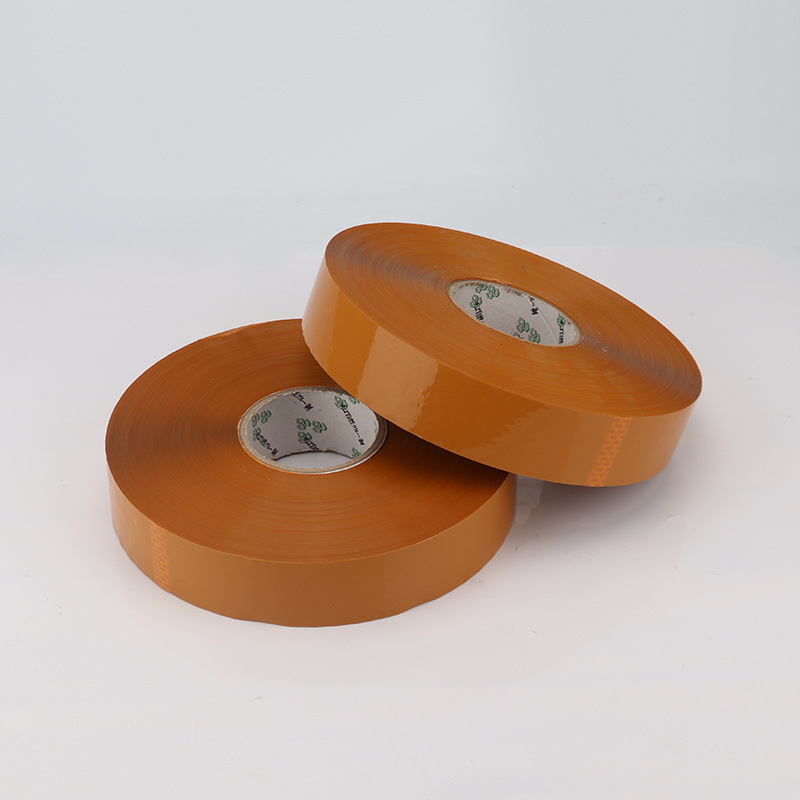 Gépzáró tömítőszalag - BOPP alap, 52 μm vastagság, 1000 m hossz, víz-gél ragasztó, működési tartomány 0–80 °C