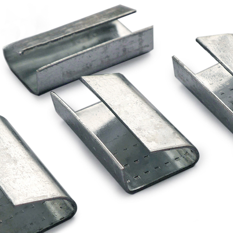 Model HMDSGK — posebni klip za PET plastičnu/čeličnu traku, galvanizirana čelična, debljina 0.6–0.8 mm, širina 12–19 mm