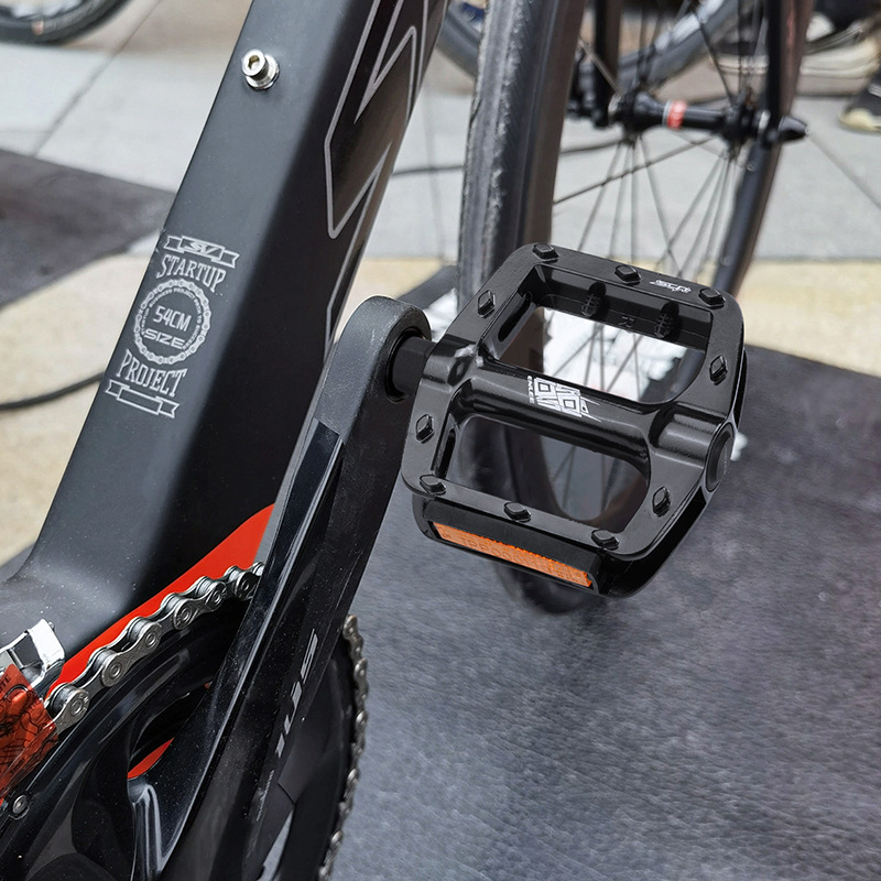 ENLEE M504 pedala za bicikl — aluminijska legura, protuklizna površina s reflektirajućom, kompatibilan s cestovnim, planinskim i sklopljivim biciklima