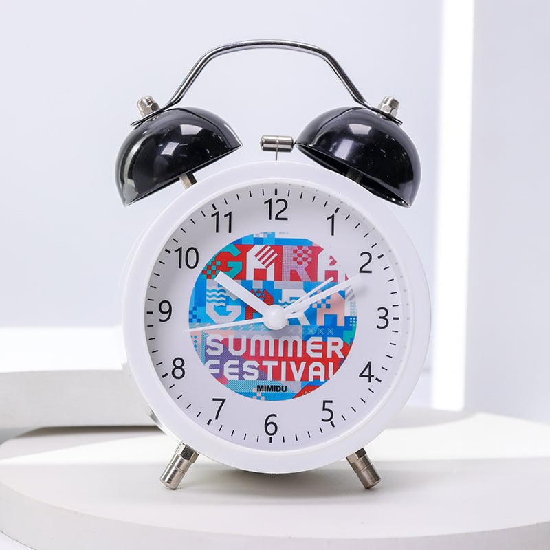 Будилник за бюро с карикатурен дизайн – батерийно захранване, едностранен, аналогово и дигитално показване, светещ звънец, плавно движение на секундата