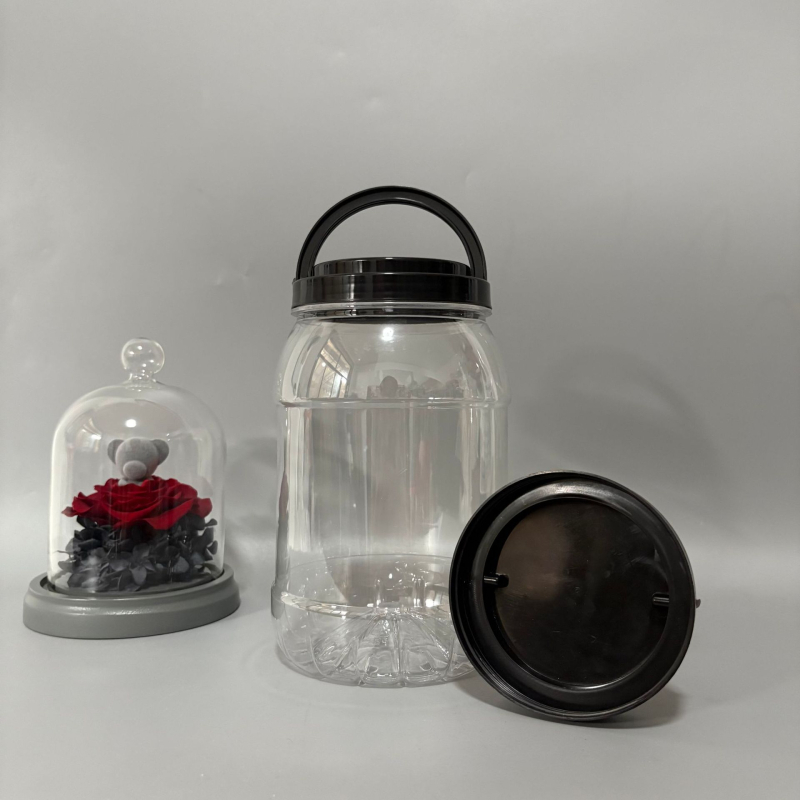 Plastična posuda s širokim otvorom, poklopac i ručka, zatvoren spremnik, težina 59,8 g