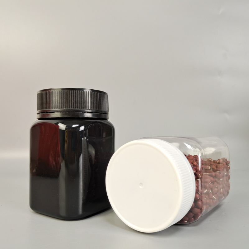 Kvadratna PET plastična posuda za hranu s vijčanim poklopcem; kapaciteti 250 g/500 g/1000 g