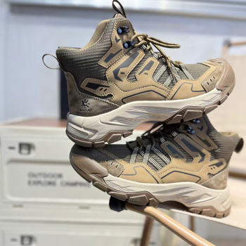 Gore-Tex vodootporne muške planinarske tenisice srednje visine, gumena potplat, gumena srednja podloga, niska peta 1–3 cm