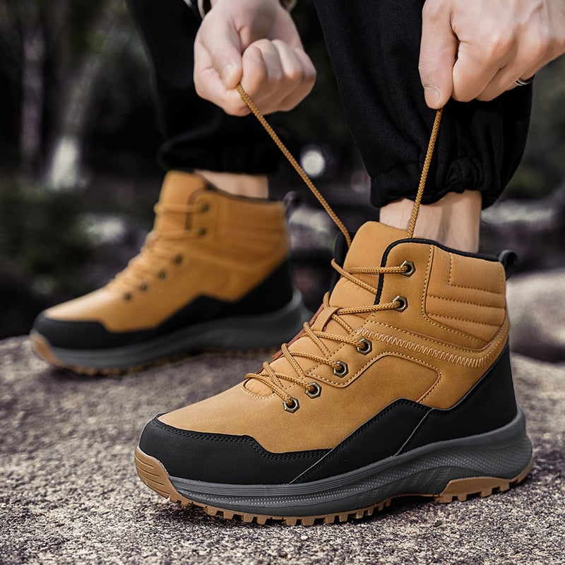 Vojne čizme, prednje vezivanje, srednje visoki gornji dio, gornji materijal: sintetika koža, protuklizna gumena potplata, EVA srednja uložak