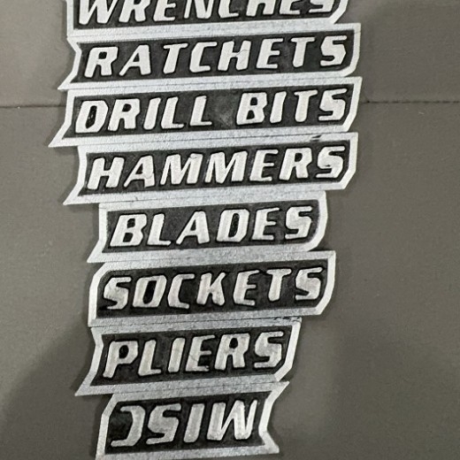 Magnetske naljepnice za kutiju s alatom – set od 12 komada, PLA materijal, 3D ispis