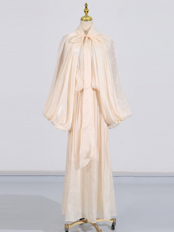 Rochie lungă cu mâneci tip bat, decolteu rotund, talie înaltă, croială A-line, fermoar