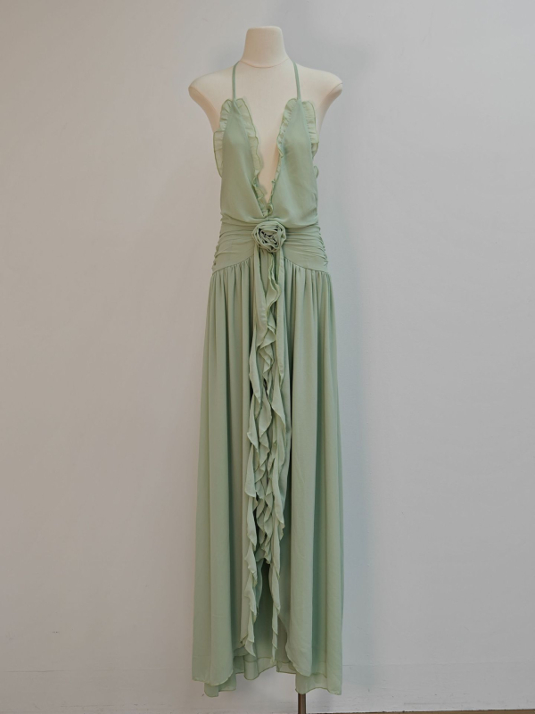 V-nyakú halterneck maxi ruha, nyitott hátsó rész, smock részletek, pamut-poliészter keverék, A-vonal hosszú