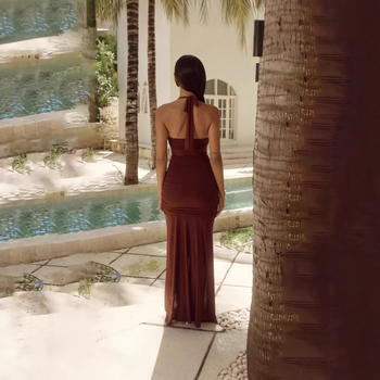 Rochie maxi cu decolteu halter, fără mâneci, detalii de tip splicing, poliester, model uni, talie înaltă