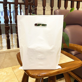 Műanyag csomagoló tasak ruházathoz és kozmetikumokhoz, matt felület, kétszintes vastagság, Autonomy márka, általános csomagolás