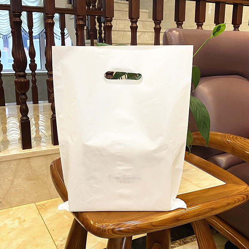 Műanyag csomagoló tasak ruházathoz és kozmetikumokhoz, matt felület, kétszintes vastagság, Autonomy márka, általános csomagolás