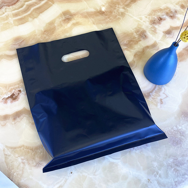 Műanyag csomagoló tasak ruházathoz és kozmetikumokhoz, matt felület, kétszintes vastagság, Autonomy márka, általános csomagolás