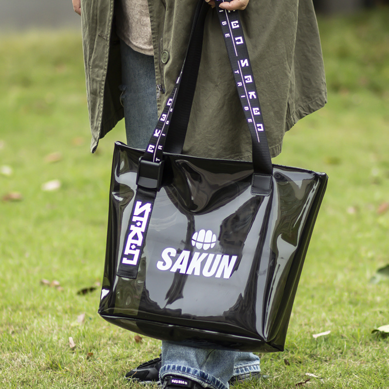 PVC nagy kapacitású vállon átvetett átlátszó tároló táska, Jelly Tote, duplarétegű 23 Silk