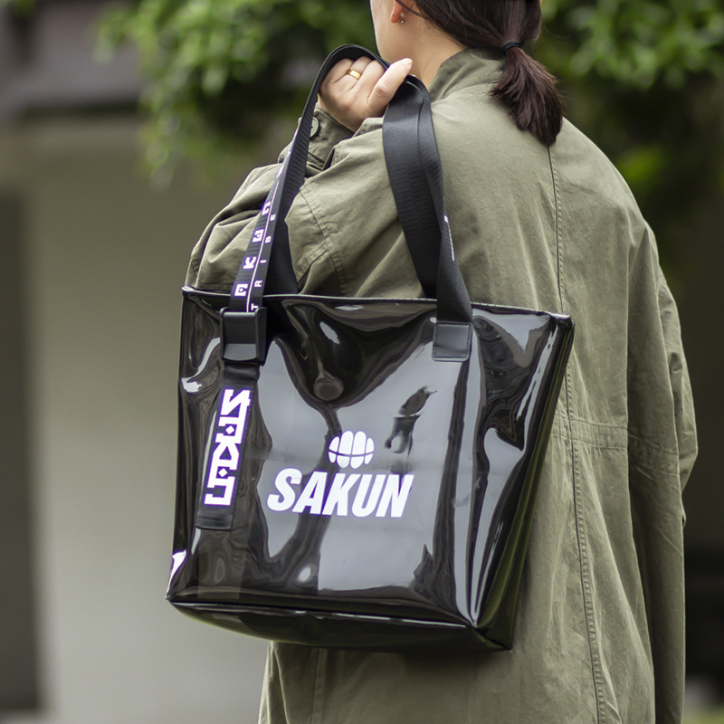 PVC nagy kapacitású vállon átvetett átlátszó tároló táska, Jelly Tote, duplarétegű 23 Silk