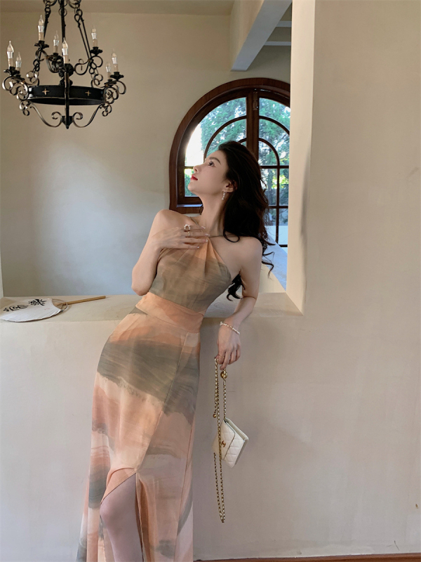 Rochie din șifon fără mâneci, gât halter, slit, lungime midi, talie înaltă, croială A-line, poliester, imprimeu multicolor