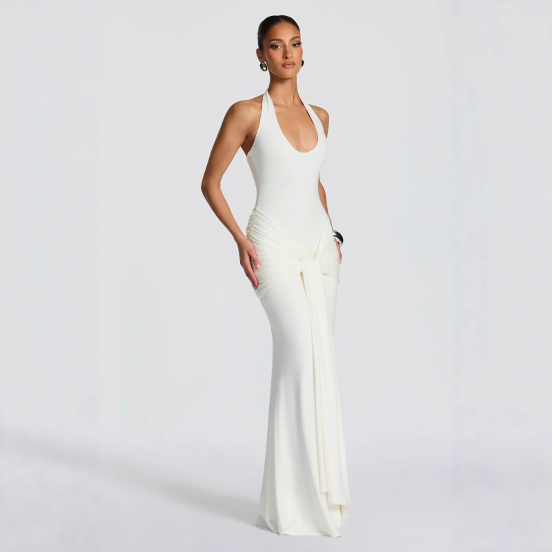 Rochie bodycon cu guler halter și talie înaltă, lungă, din Milk Silk