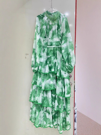Rochie boemă cu imprimeu tie-dye, lungă, cu croială asimetrică, guler rotund, mâneci lungi, poliester stretch