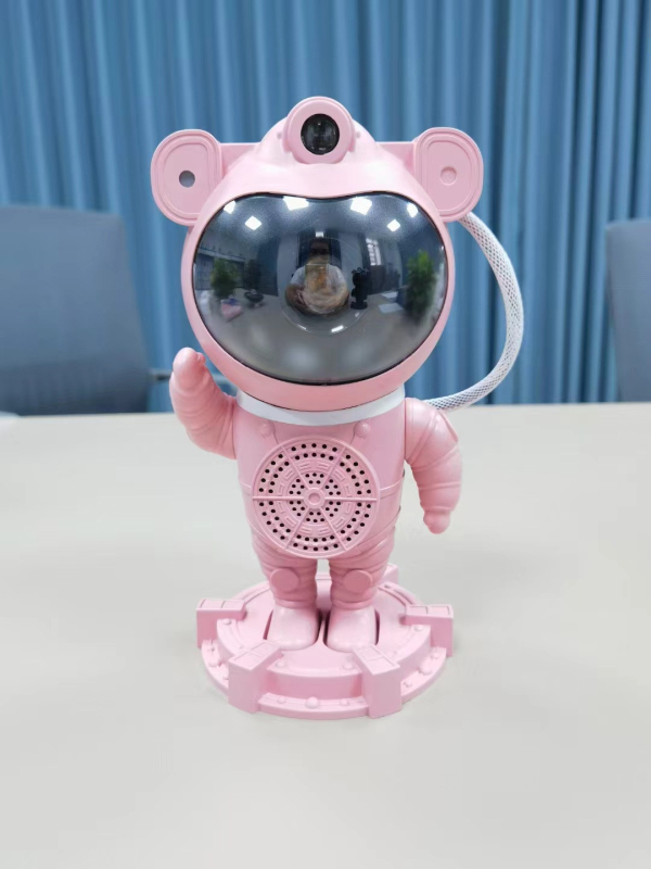 Лампа проектор за звездното небе с астронавт, Bluetooth говорител, дистанционно управление, USB захранване