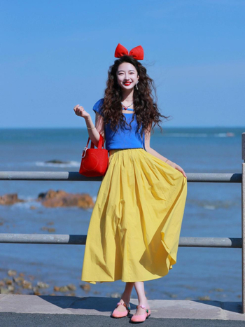 Két részes nyári ruhaszett: kötött felső kerek nyakkal és rövid ujjakkal + hosszú A-vonalú szoknya, pamut-poliészter keverék, nyár 2025, laza japán-koreai stílus