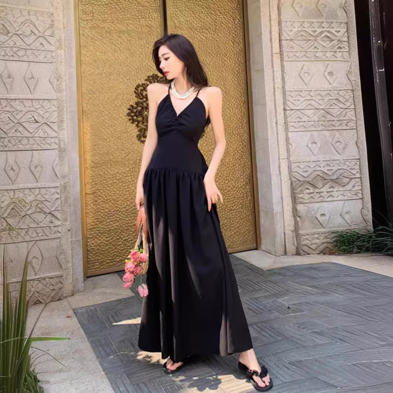 Rochie de plajă cu decolteu halter, siluetă A-line, fără mâneci, lungime midi, material poliester solid