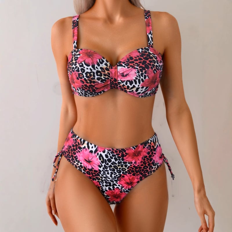 Ženski dvodijelni bikini s cvjetnim uzorkom i podstavljenim gornjim dijelom; tkanina 82% poliester, 18% elastan; podstava 95% poliester, 5% elastan; gustoća tkanine 200 g/m2