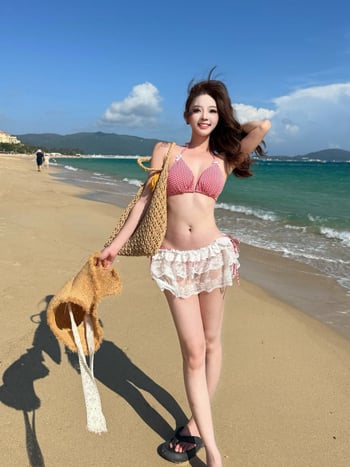 Set de bikini trei piese pentru femei cu fustă, top căptușit, fără suport metalic, poliester, uscare rapidă