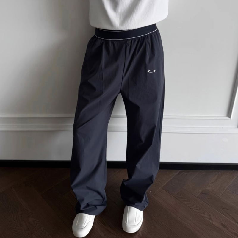 Pantaloni – Ușori, Uscare rapidă, Respirabili, Croială dreaptă, Poliester 87%