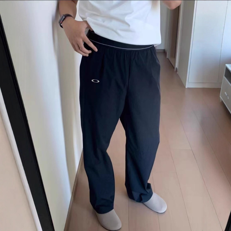 Pantaloni – Ușori, Uscare rapidă, Respirabili, Croială dreaptă, Poliester 87%