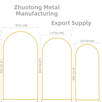 Železný svadobný oblúk, pozadie na scénu so stojanom na kvety