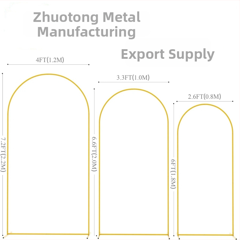 Železný svadobný oblúk, pozadie na scénu so stojanom na kvety