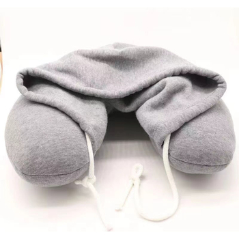 Pernă de gât cu glugă, în formă de U, cu umplutură din granule de spumă, pentru adulți – suport cervical de călătorie; material de bază: poliester; material exterior: nailon