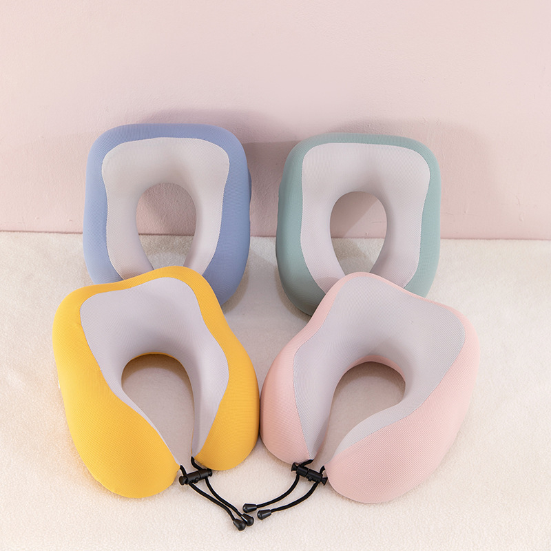 Perne de călătorie cu formă U din spumă cu memorie (Umplere: spumă cu memorie; Formă: U; Potrivit pentru toate vârstele; Stil: minimalist modern)