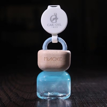 Κρεμαστό μπουκαλάκι αρώματος αυτοκινήτου, προσαρμοζόμενο πλαστικό, 5–10 ml, φλοράλ άρωμα, κρεμαστή εγκατάσταση, διαρκεί 31–60 ημέρες